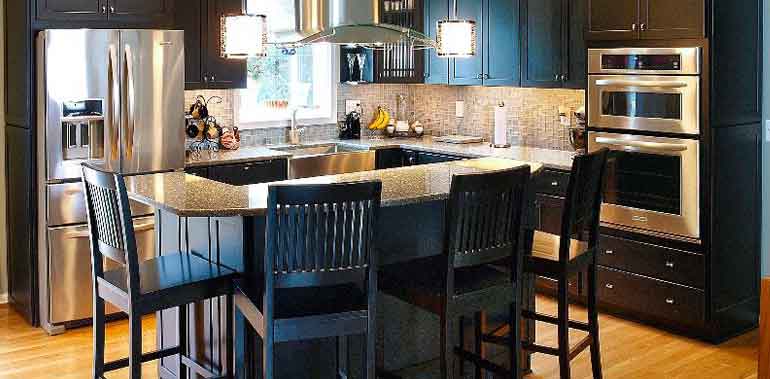 Kitchen Islands Ideas for Busy Maine Families | Heartwood Cabinets ...