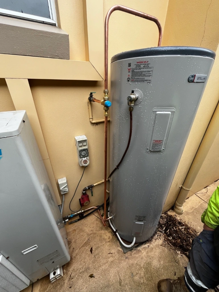 315-litre-Rheem -stainless-steel-twin-element-electric-storage-hot-water-system-installation