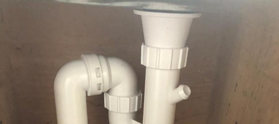 Clearing a Blocked Kitchen Sink - Wynnum West