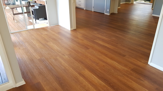 Hybrid Flooring - looks so good it could be the real thing 