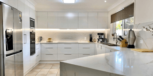 White U-shape kitchen renovation