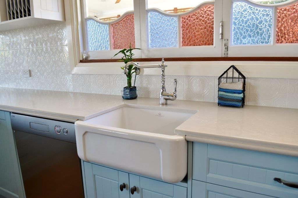 Butler or Apron Sink | Country Style Kitchen