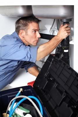 4 tell tale signs you need to call a plumber