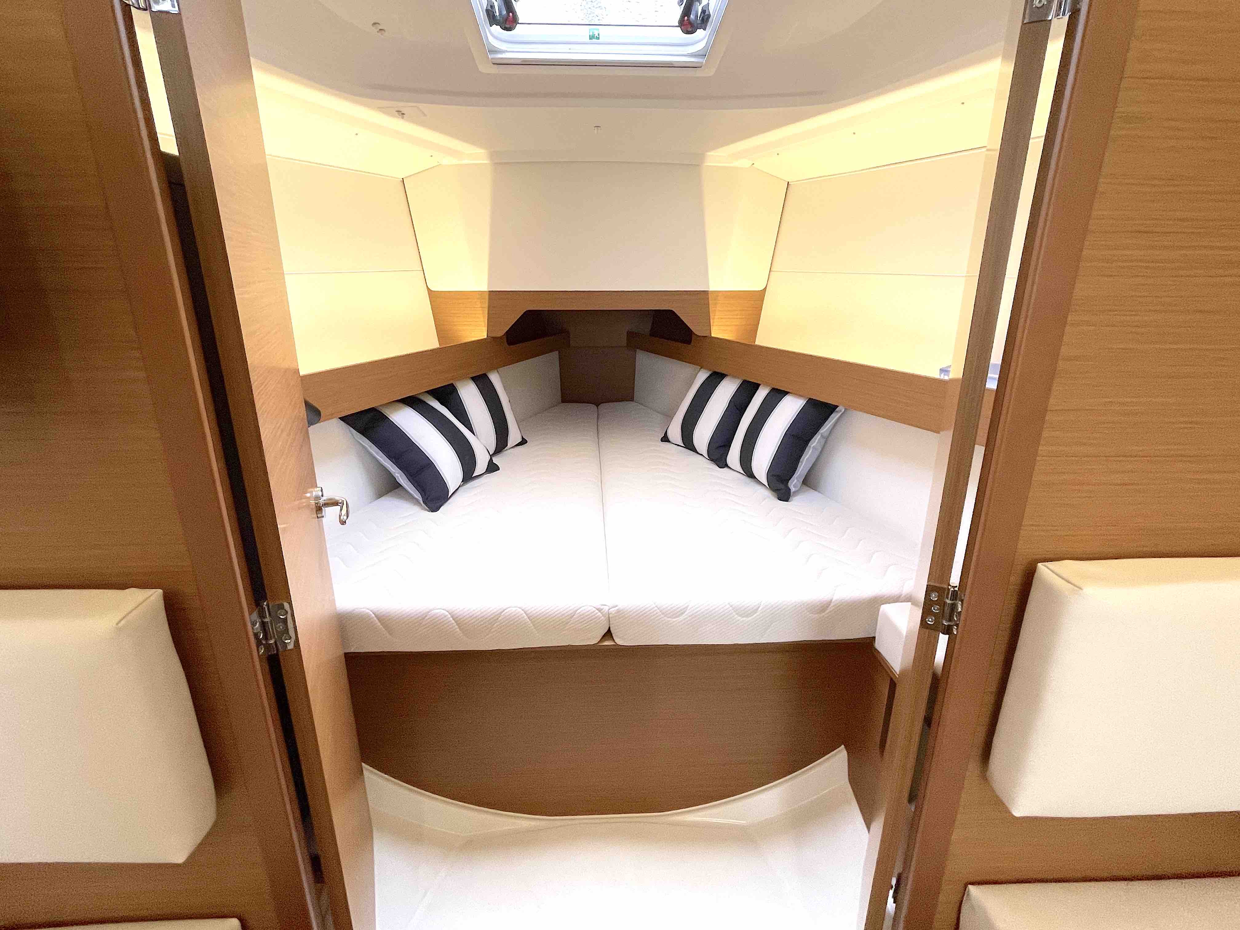 Jeanneau Sun Odyssey 349 10
