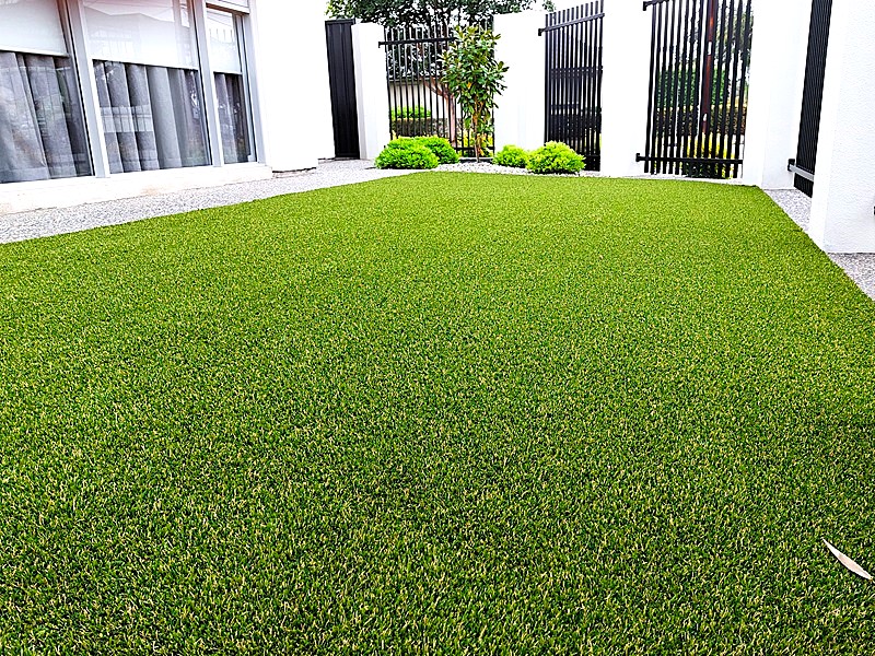 Leading synthetic lawn business