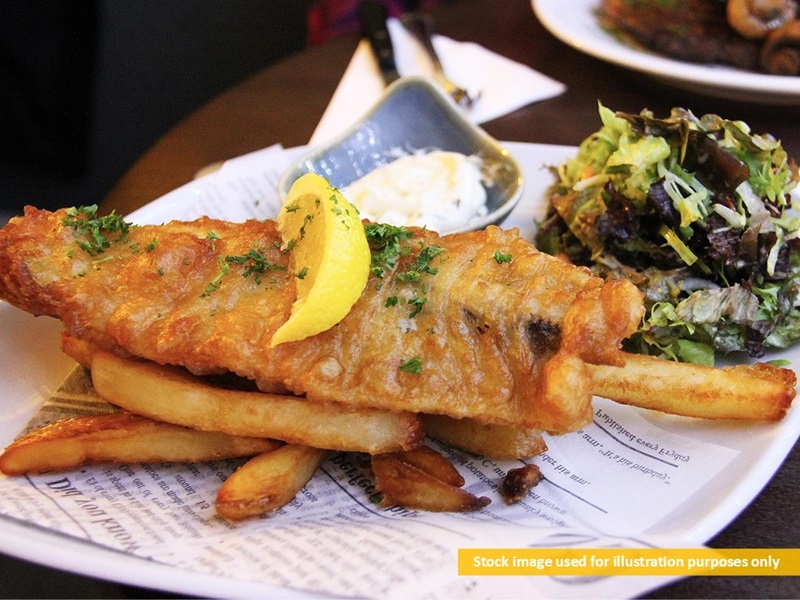 North-eastern seafood, chicken & chips