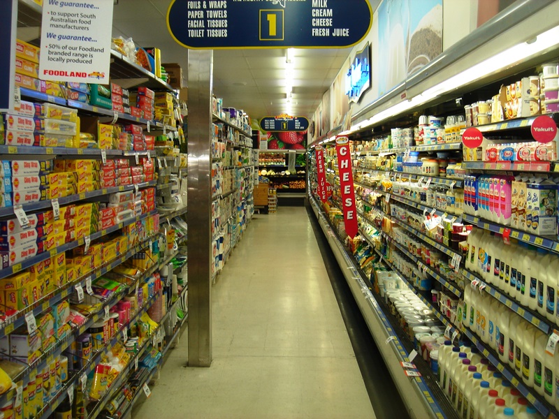 Foodland supermarket - close to city