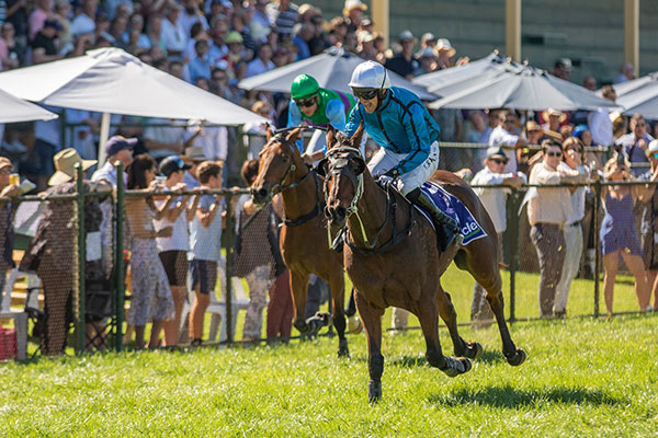 Oakbank Racing Club Easter Carnival