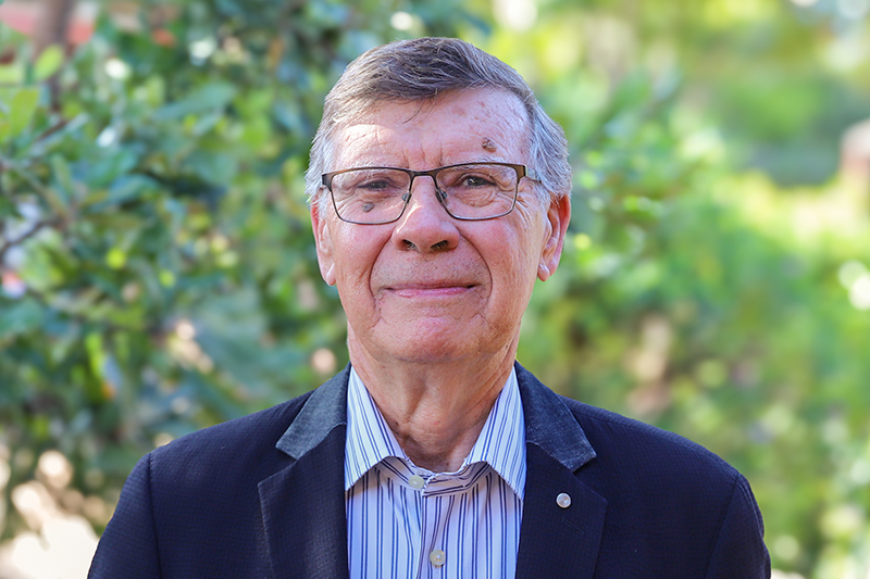 NAC Mr Bill Shields