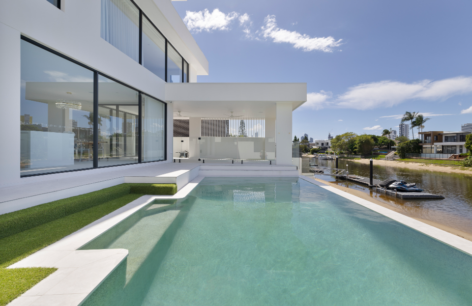 102 Clear Island Rd, Broadbeach waters QLD