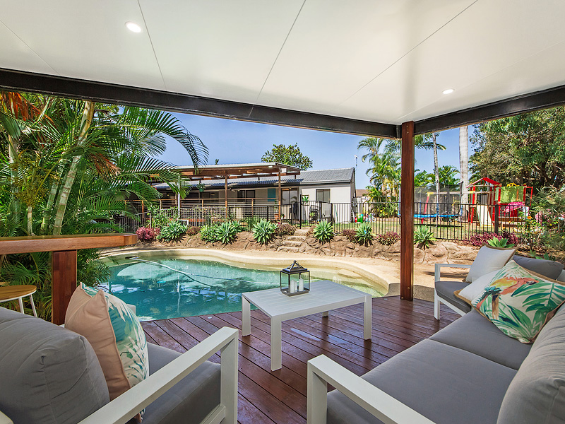 Carrara Home Renovation - Gazebo and pool