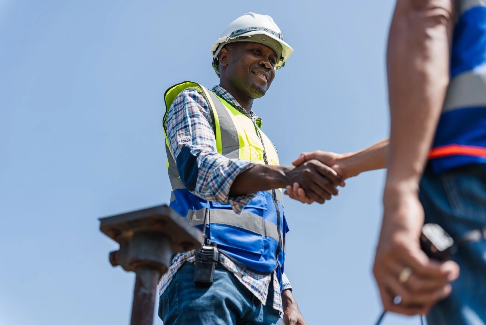 choosing the right home builder experienced builder uses quality materials and realistic budget