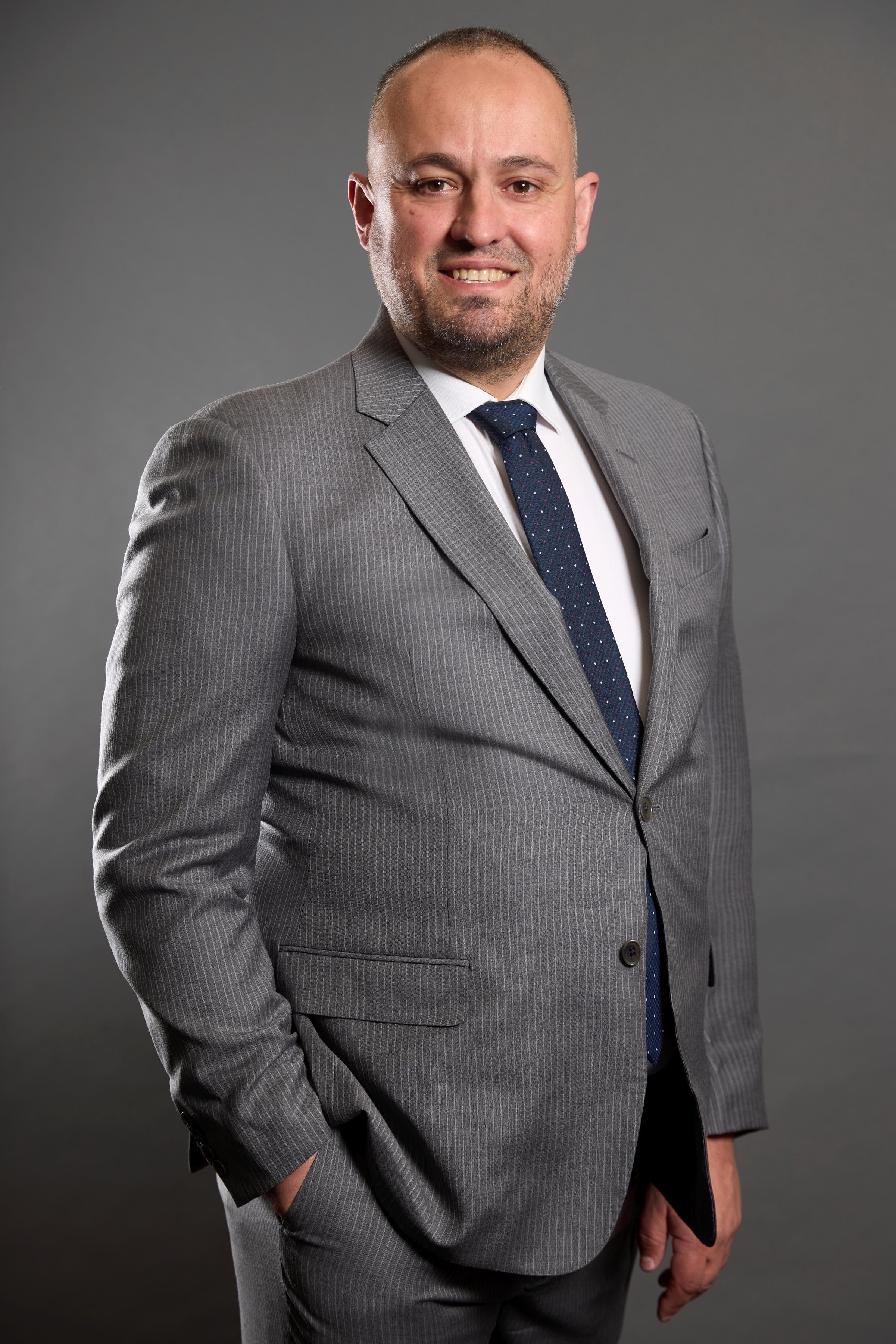 Fatmir Badali, LLB (Hons), BSc (Hons)