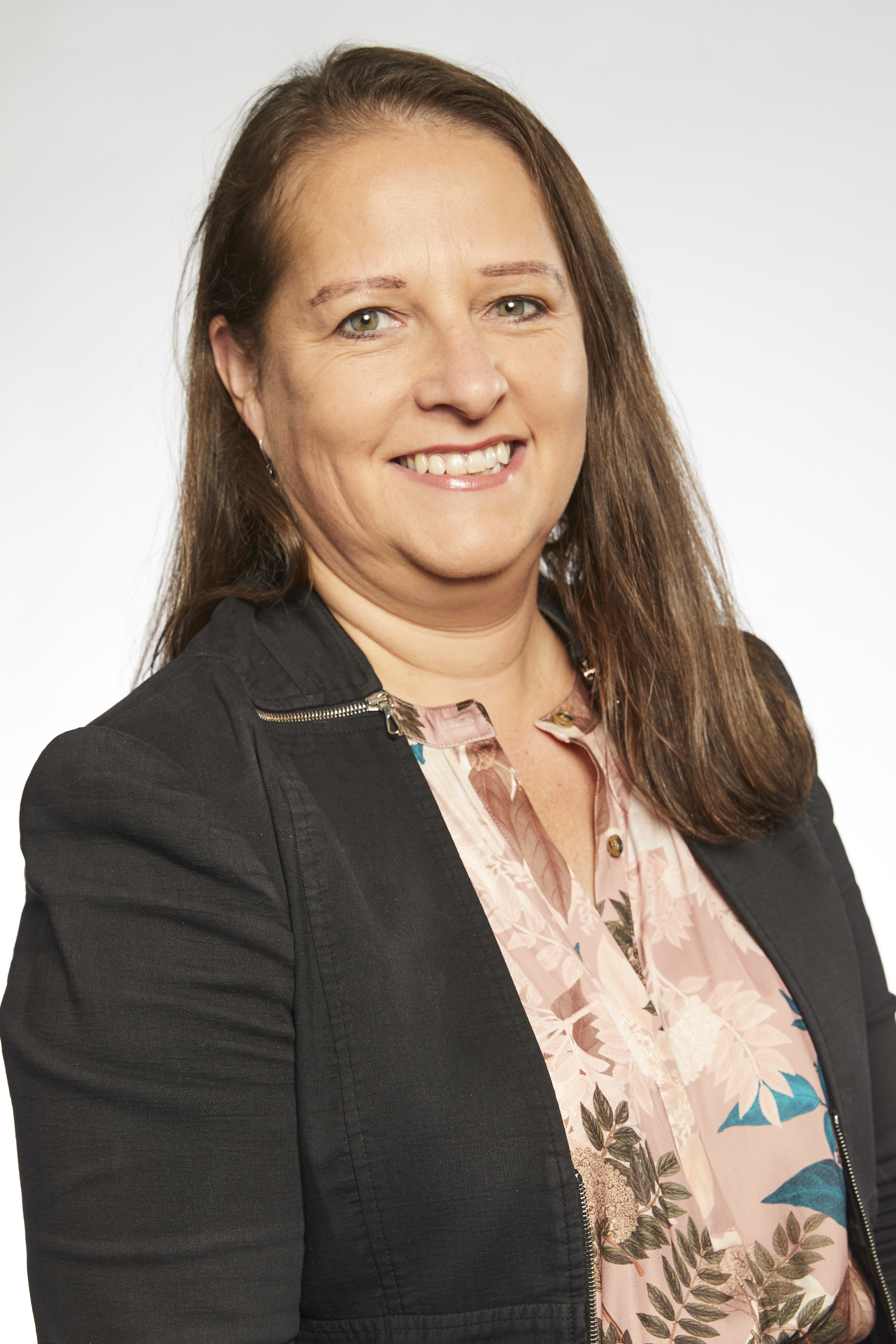 Andrea Bannon, LLB (Hons) BA