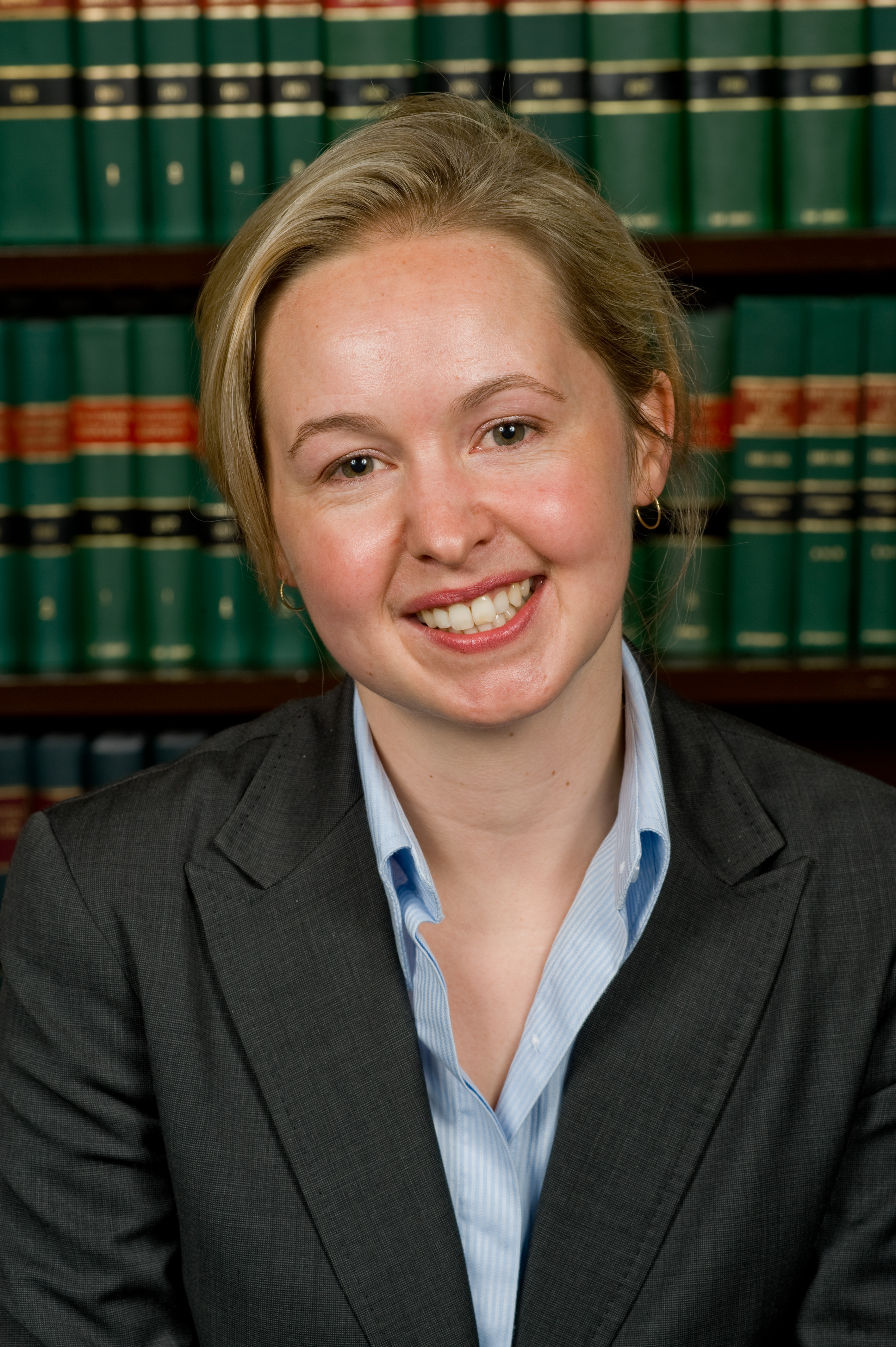Rebecca Brezzi, BA, JD (Melb), Grad Dip (BusSys) (RMIT) 
