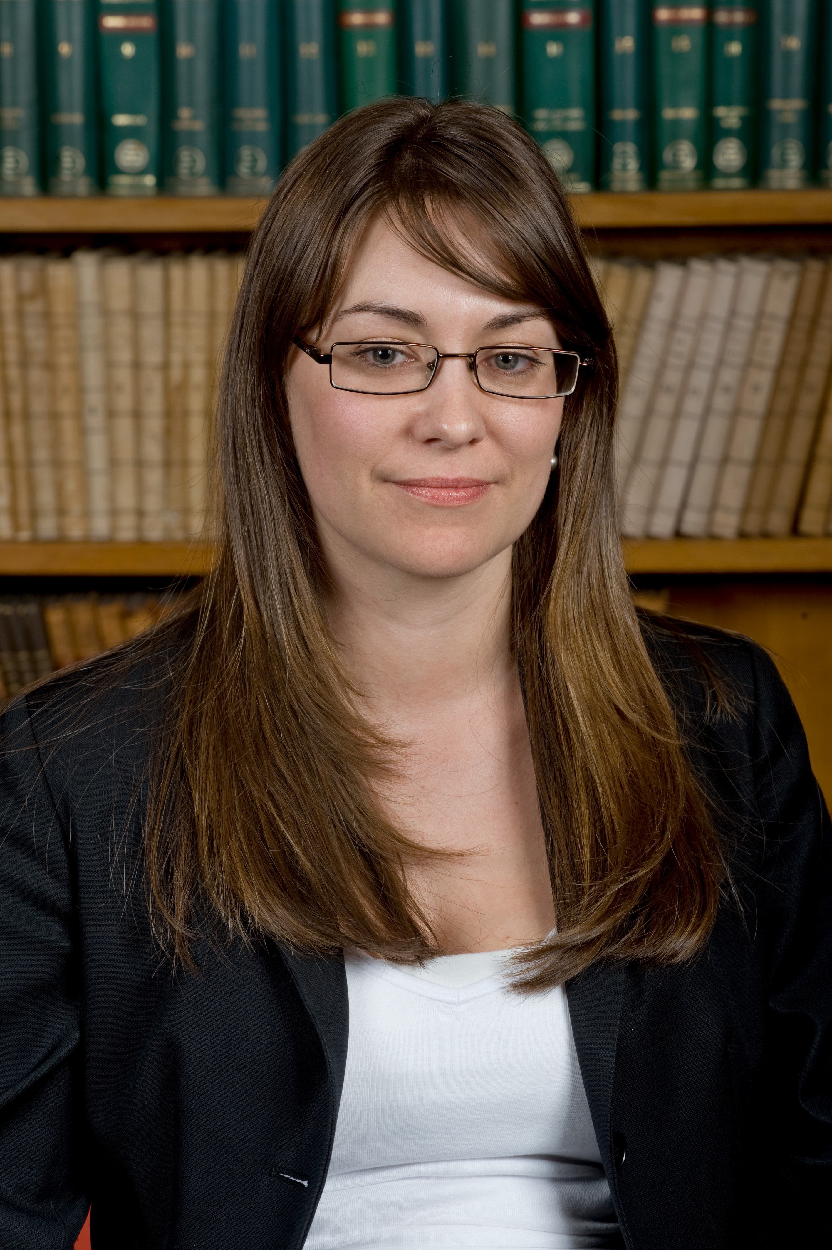 Nicola Collingwood,   LLB (Hons) 