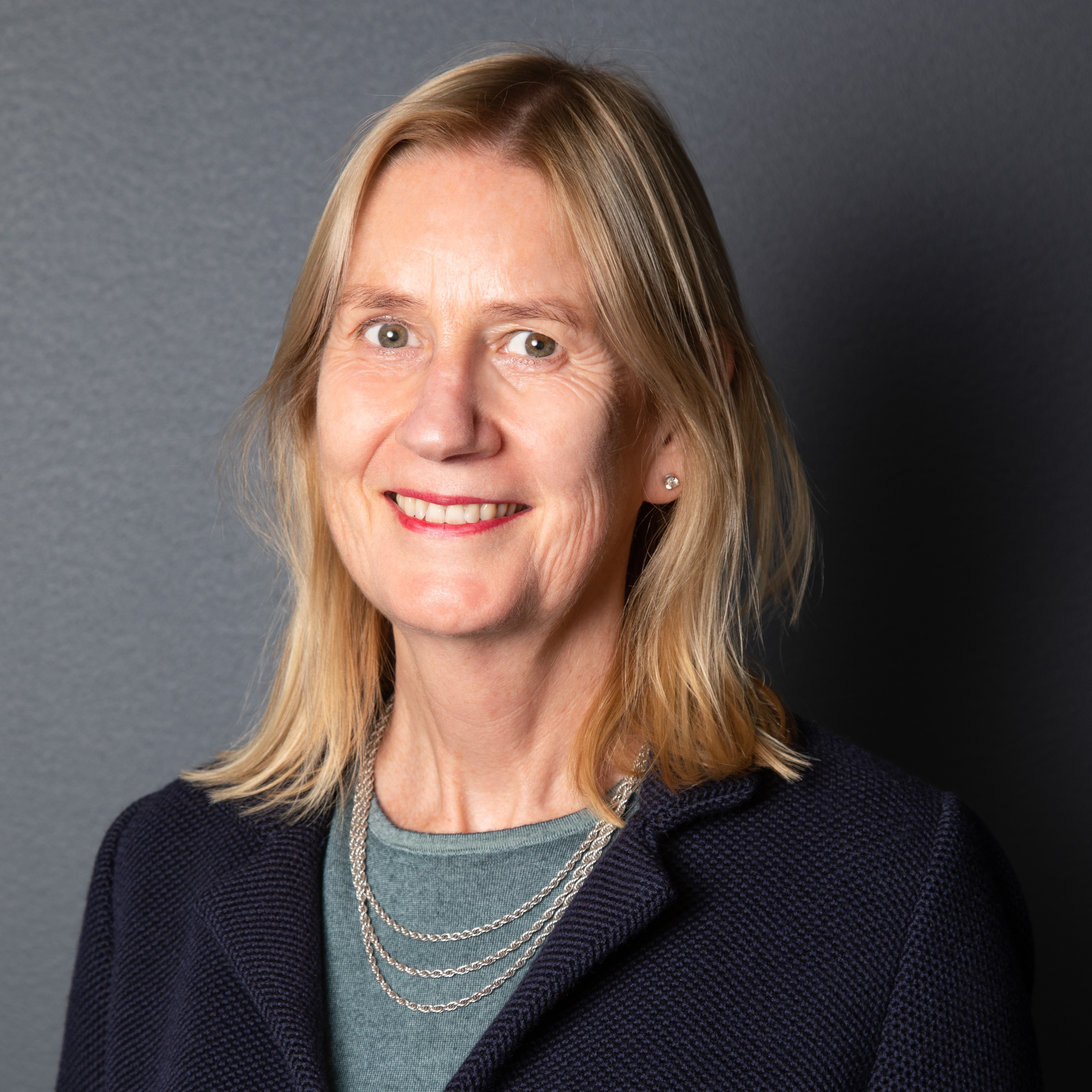 Jennifer Davies , B Juris, LLB
