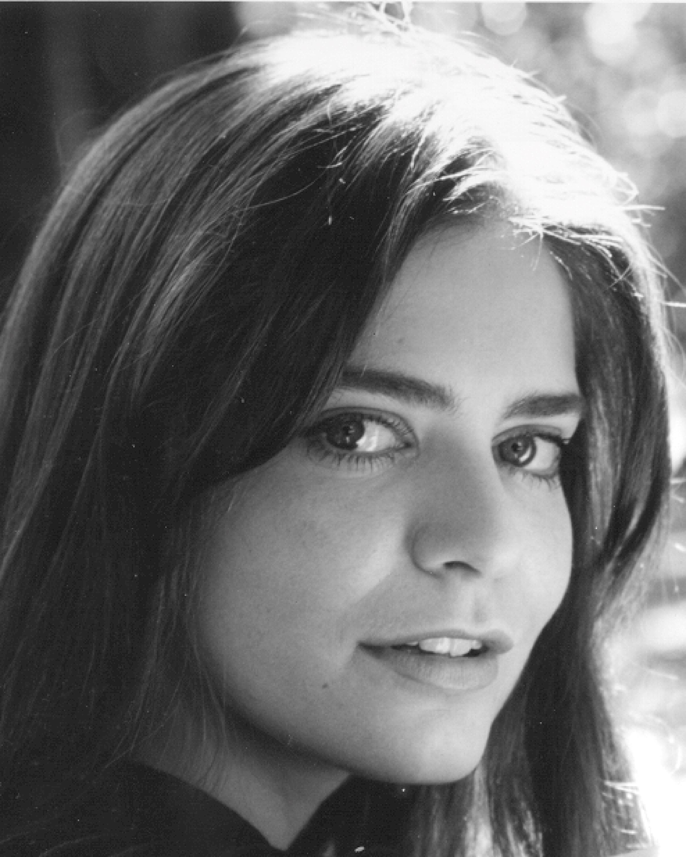 Fiona Alpins, B Com, LLB (Hons) (Melb)