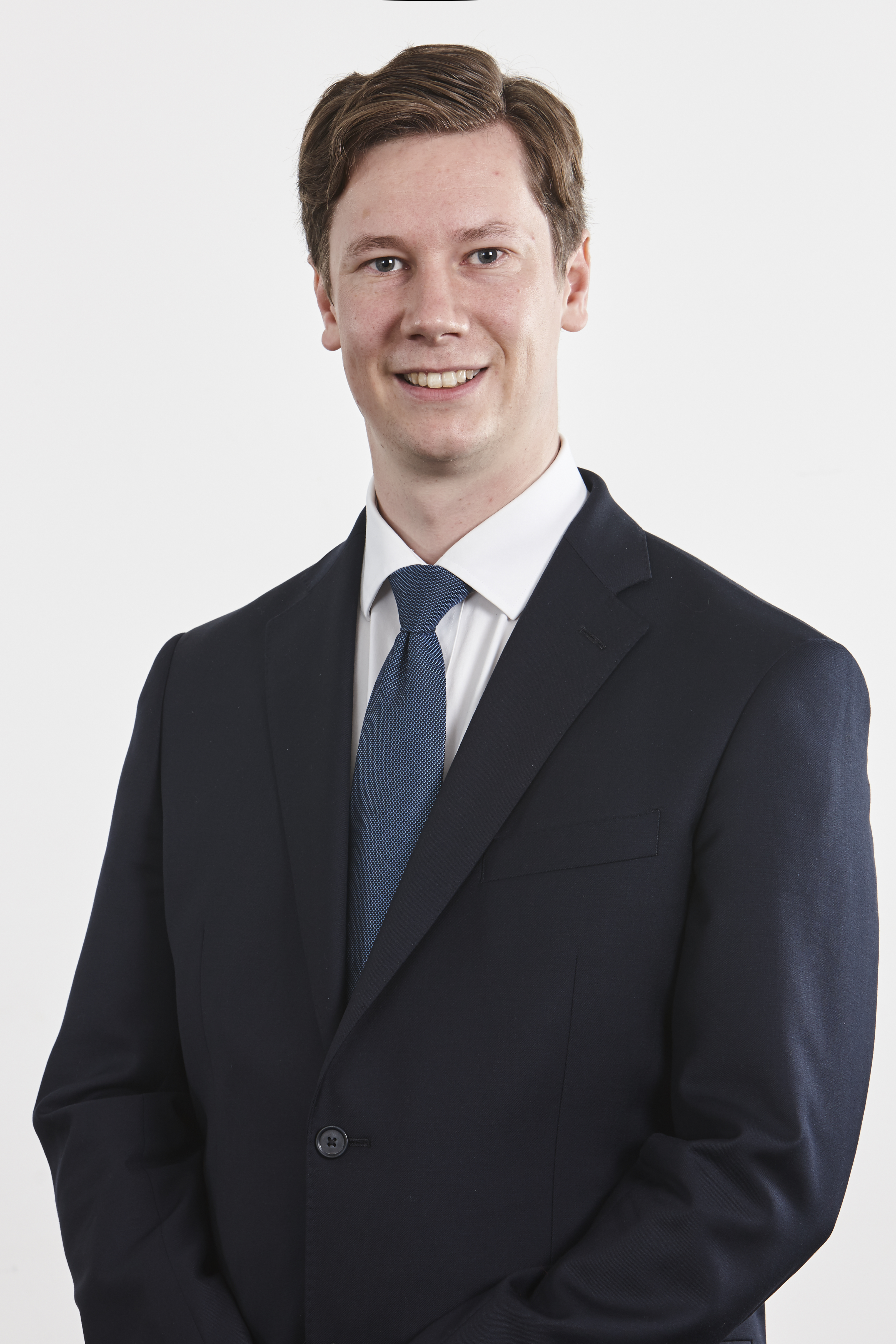 Daniel Kinsey, BA, LLB (Hons) (Melb), GDLP, LLM (Class I) (Cantab)