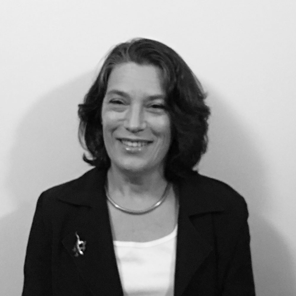 Maya Rozner,   BA (Hons), LLM (Commercial Law) 
