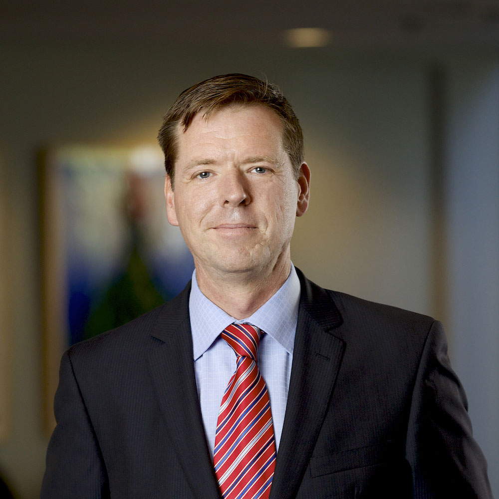 Simon Grant, LLB  LLM
