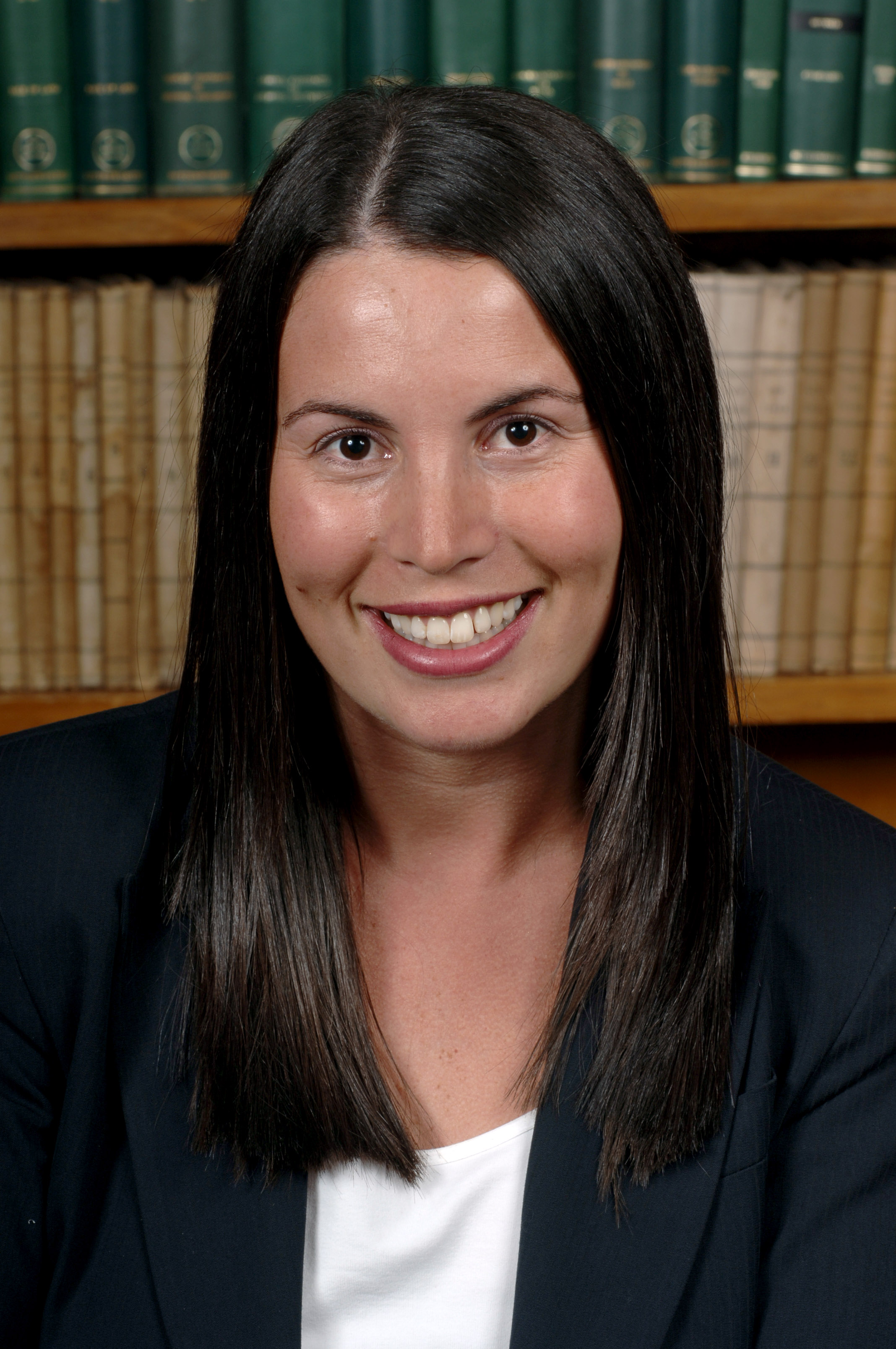 Renee Sion, LL.B, BBus (Mgmt) 