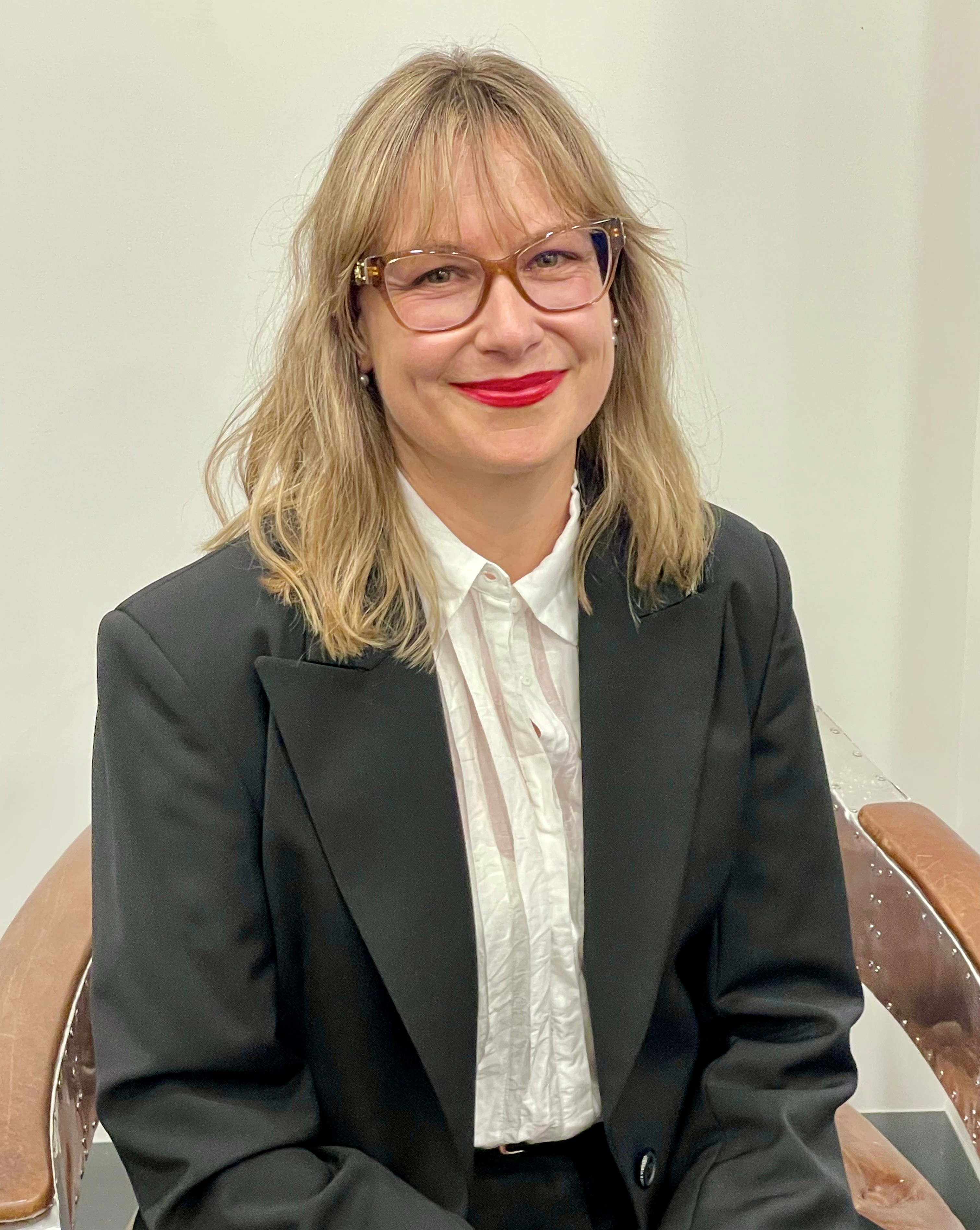 Carly Sluiter, LLB/BEc., MIR