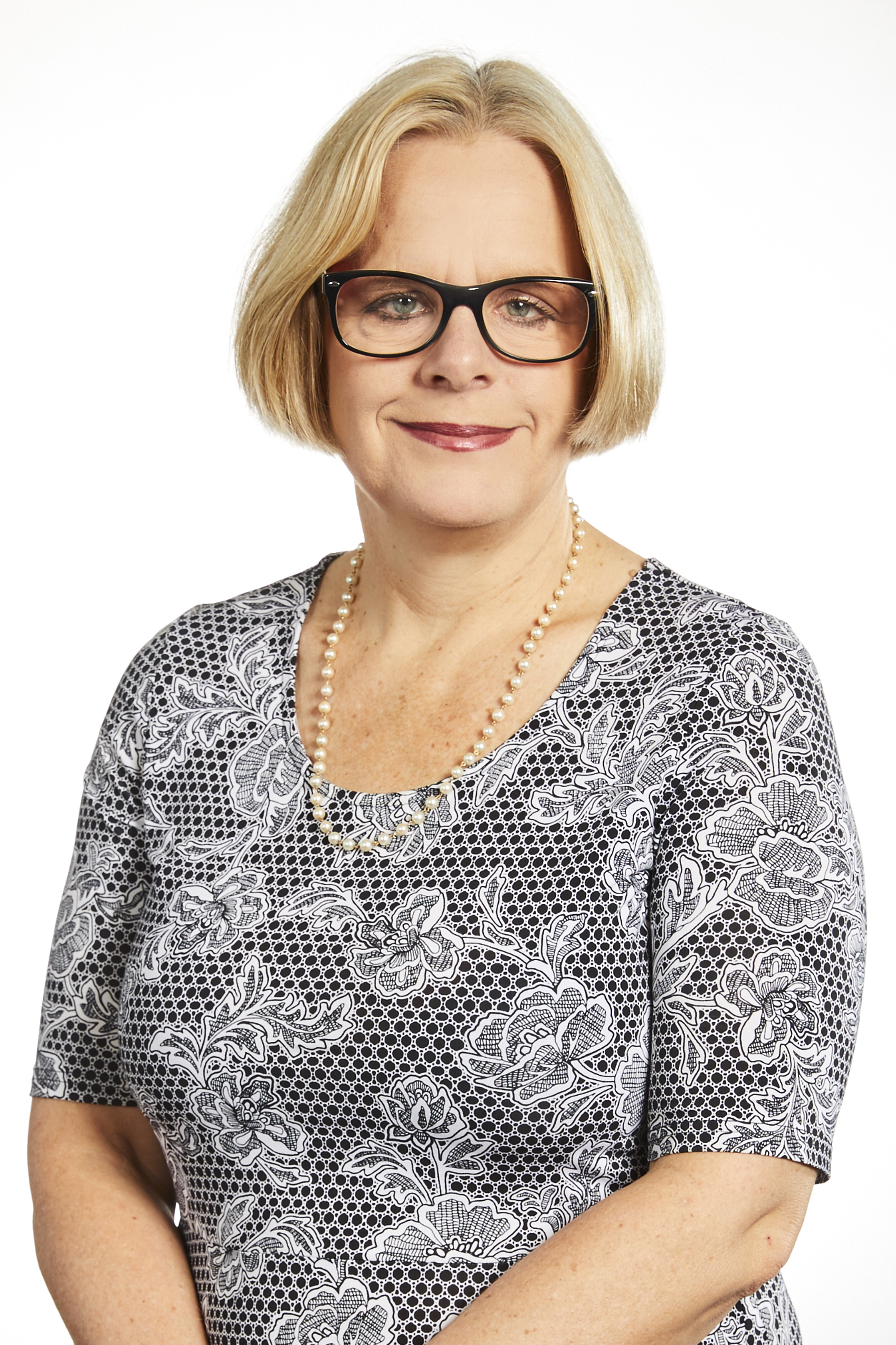 Sarah Thomas,   BA, LL.B (Melb), LLM (Mon) 