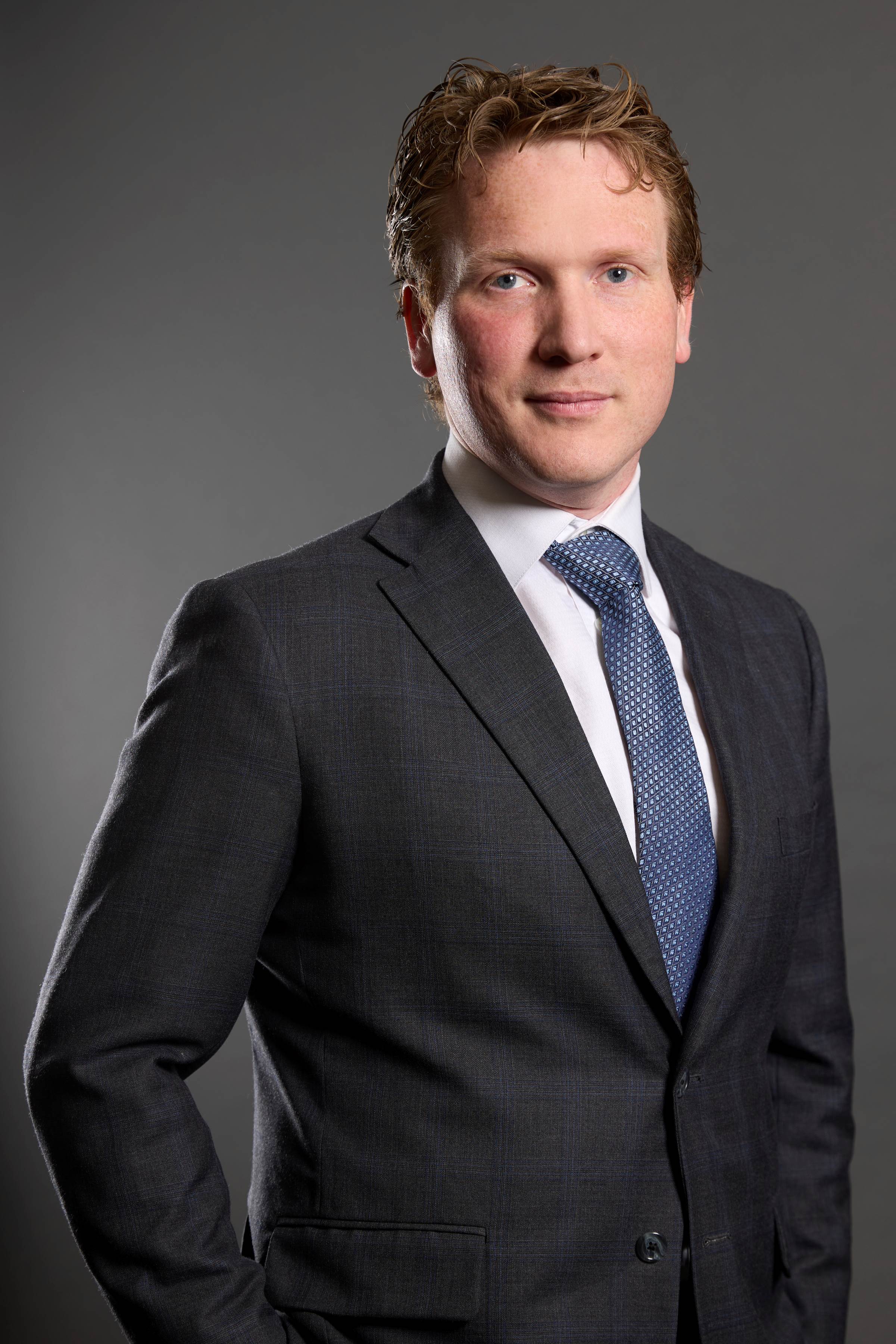 Huw Watkins, BA(Hons); LL.B (Hons); FCIArb; FACICA