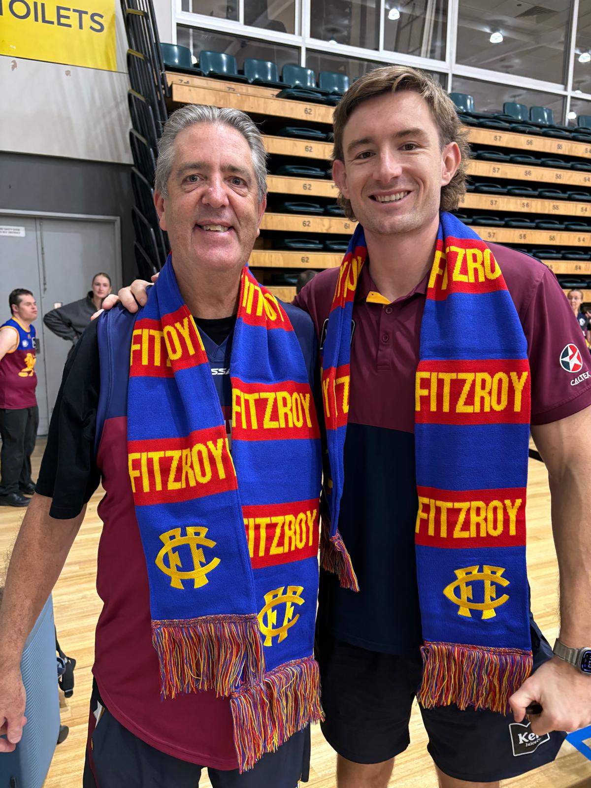 Club scarf