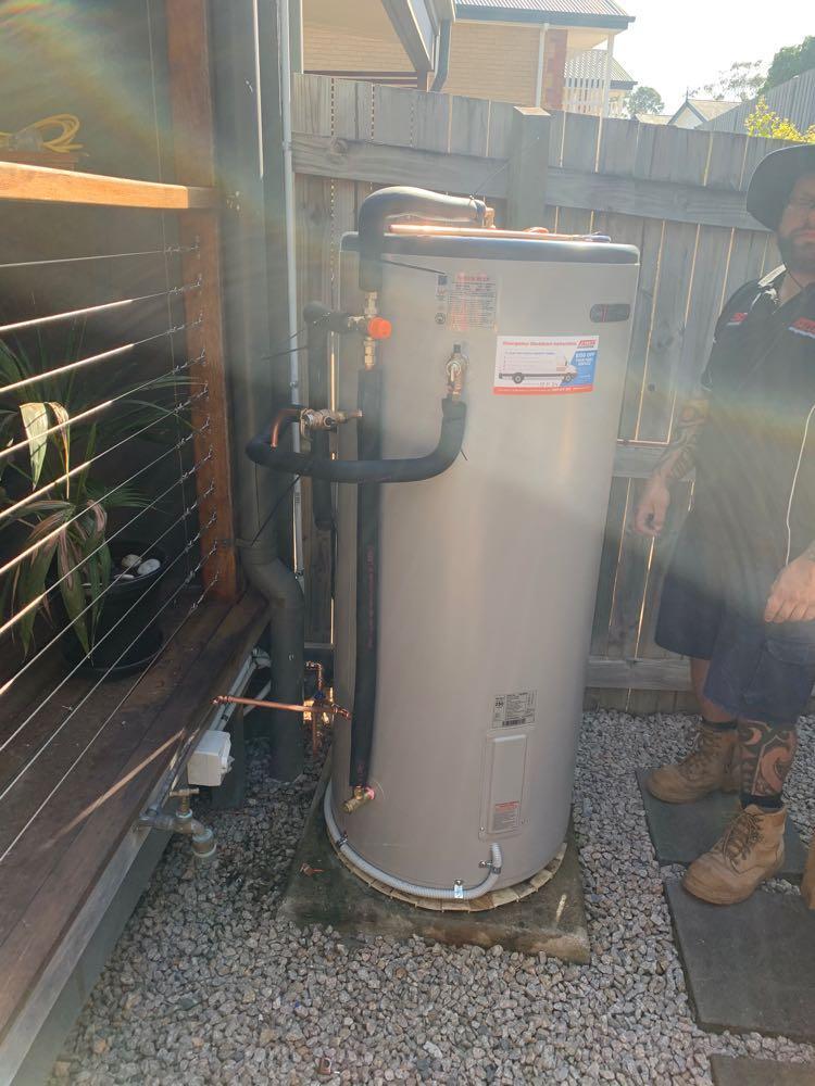 Heat Pump Hot Water Holland Park West