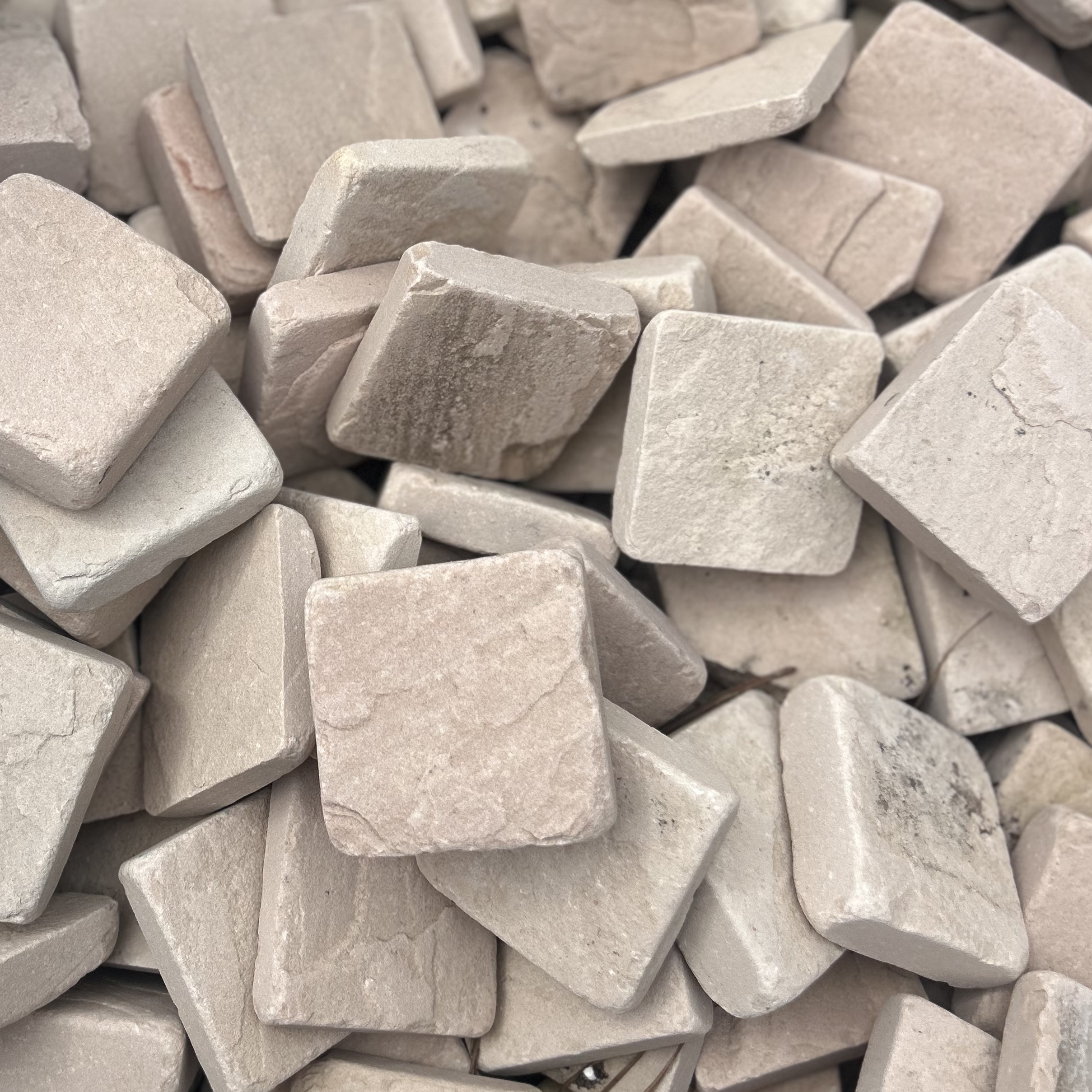 Crate Sandstone Tumbled