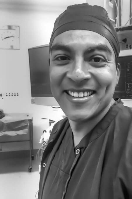 Dr Mario Henriquez