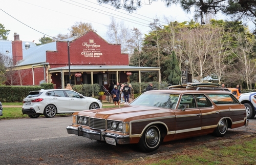 A snapshot of Berrima's historic charm, featuring its well-preserved sandstone buildings, artisanal craft shops, and the quaint ambiance of this heritage village, reflecting its rich colonial past.