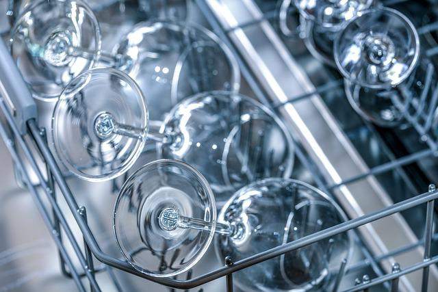 Dishwasher with wine glasses