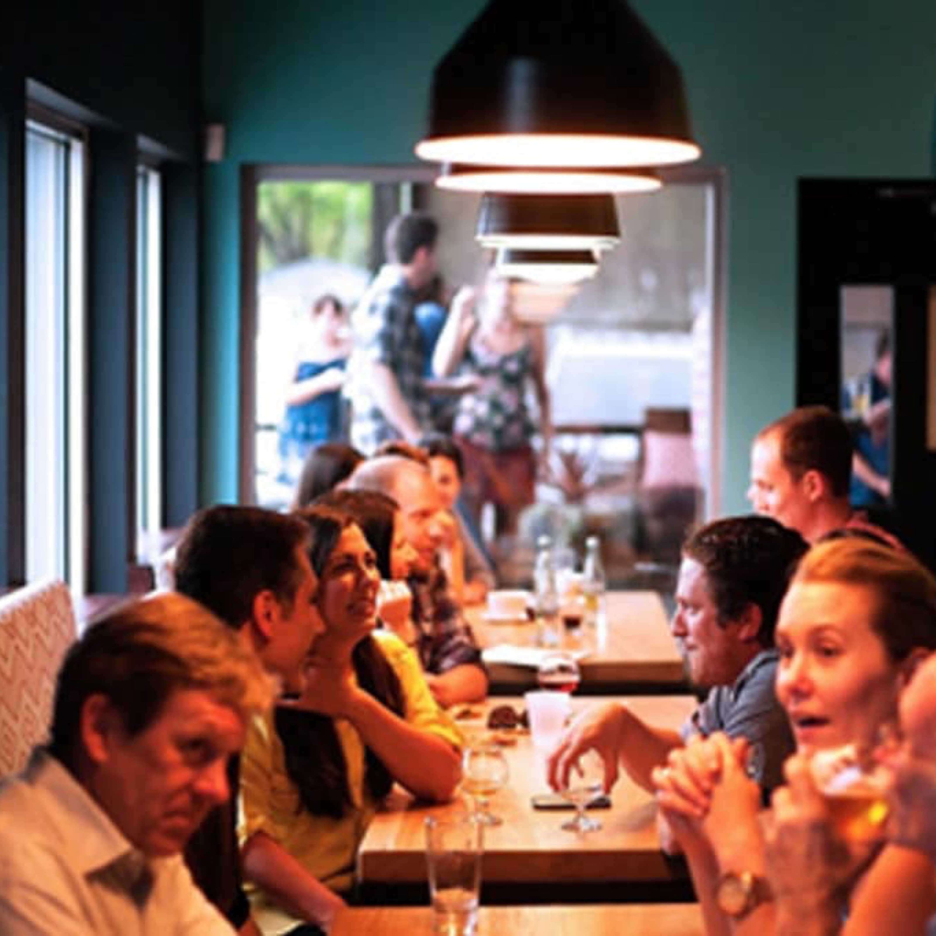 Pubs Win, Fine Dining Restaurants Lose As The Cost-of-Living Pinch Sets In