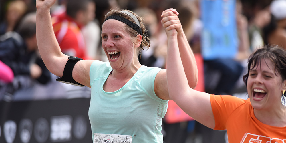 How can a beginner runner train to run a half marathon