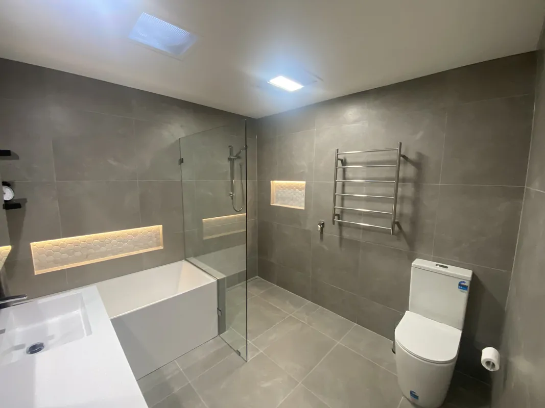 Modern Renovated Bathroom