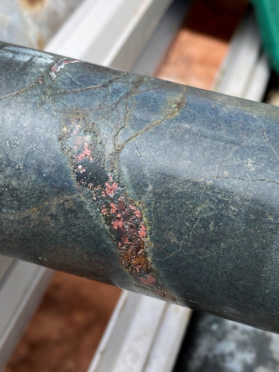Diamond drillhole LEFR273 with native copper in basalt