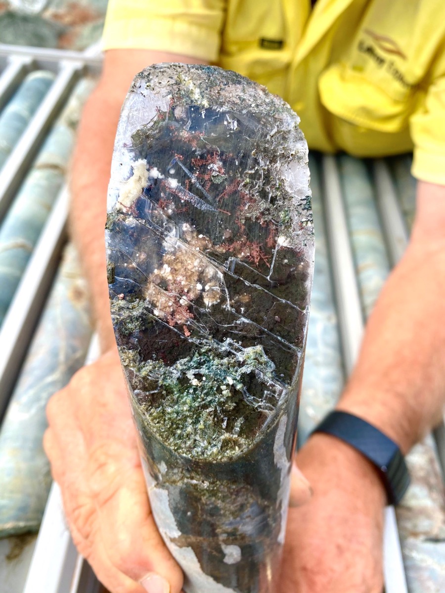Native copper and gypsum within basalt in diamond hole LEFR272