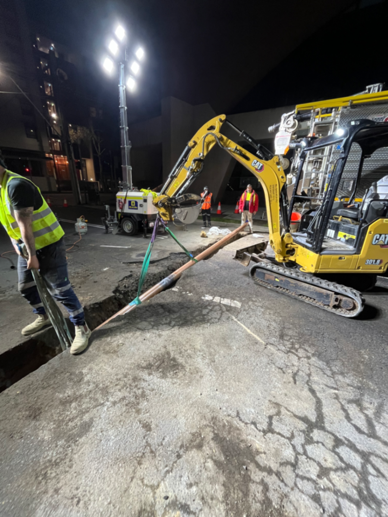 Alexandria Mandible st - fire hydrant supply repair