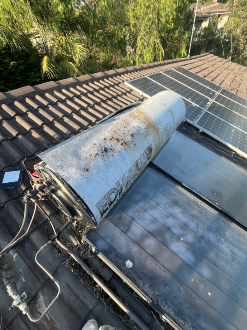 Lilli Pilli- solar hws replacement with Heat pump unit