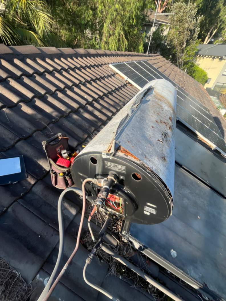 Lilli Pilli- solar hws replacement with Heat pump unit