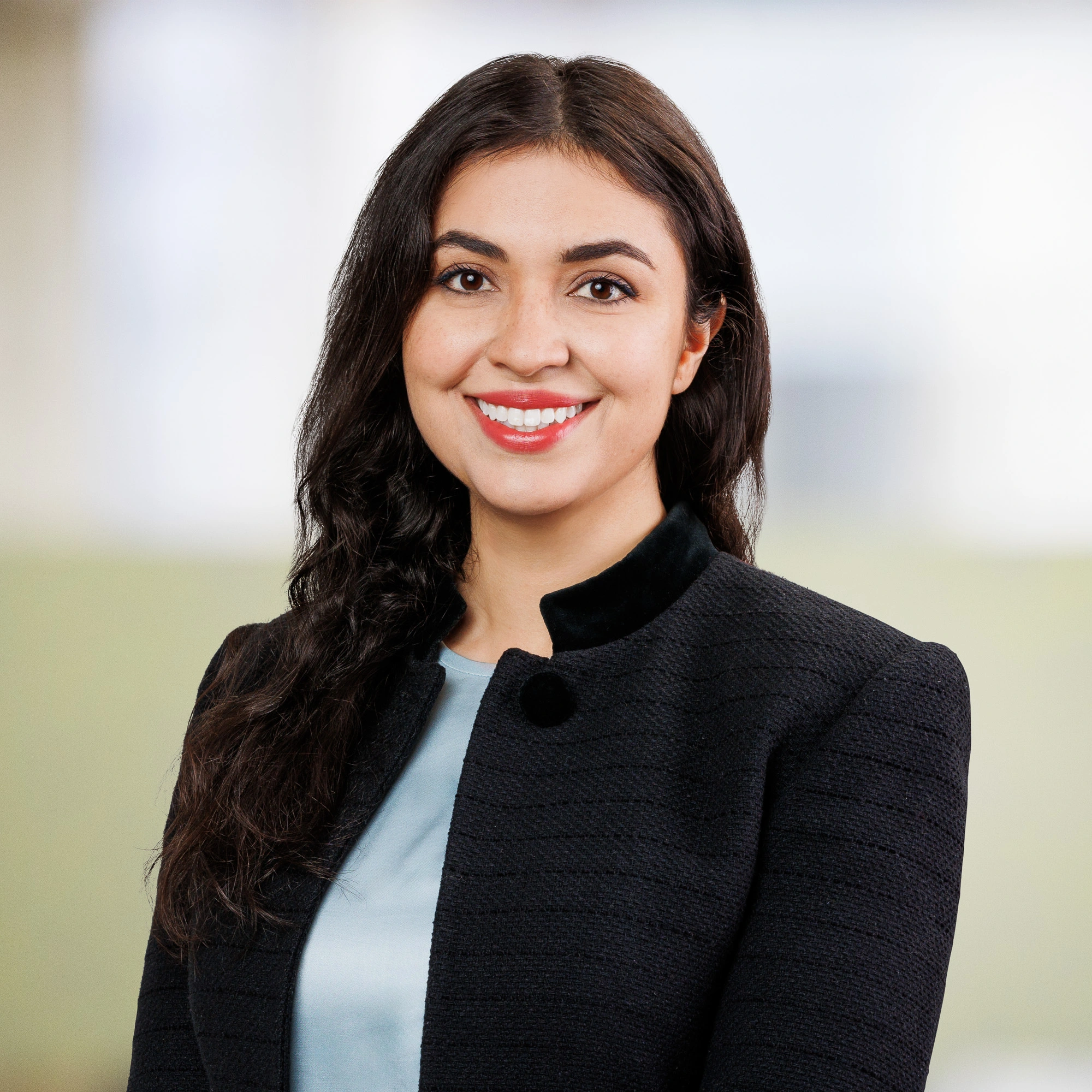 Victoria Agahi