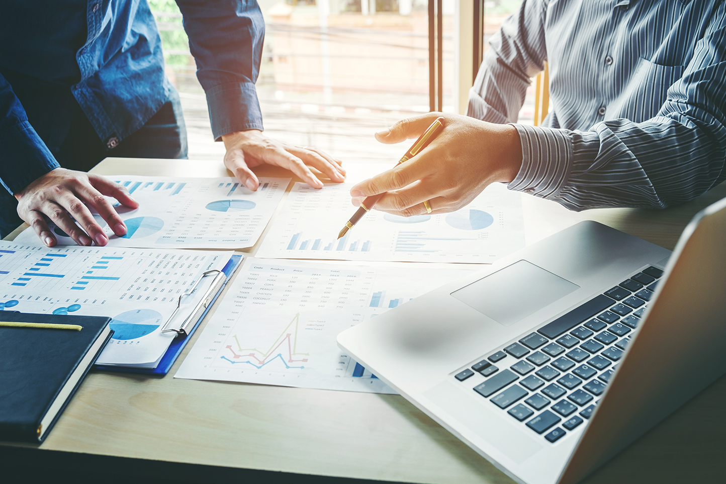 What to give potential investors when raising funds