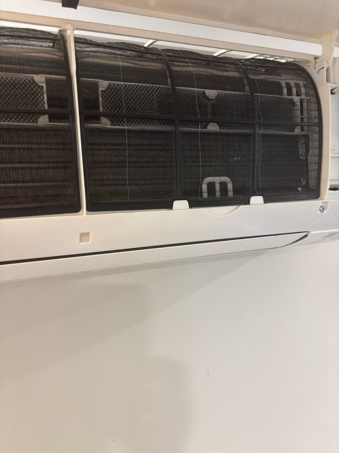 Clean Split Air Conditioner