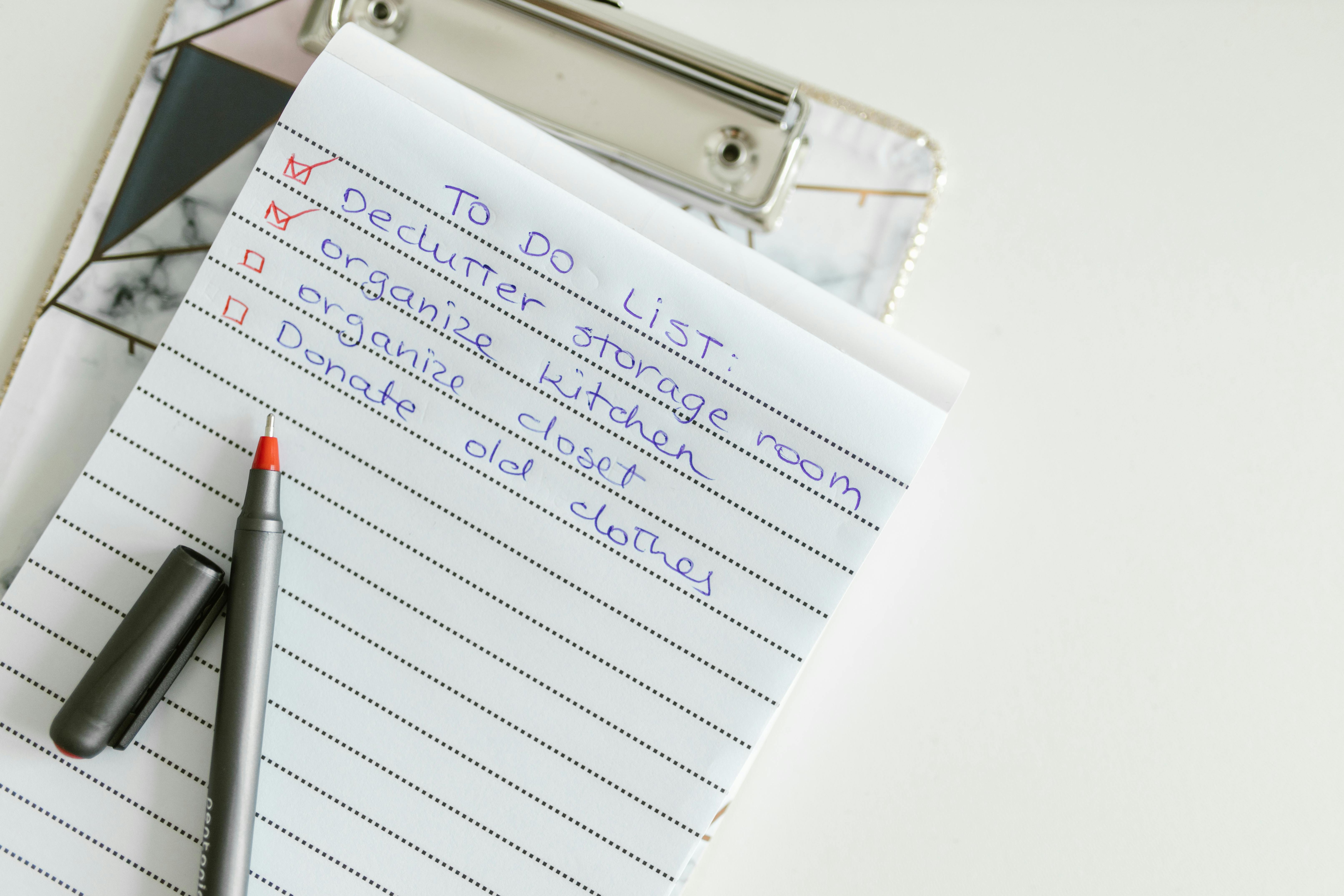Decluttering Your Moss Vale Home? How Self Storage Helps Without the Stress