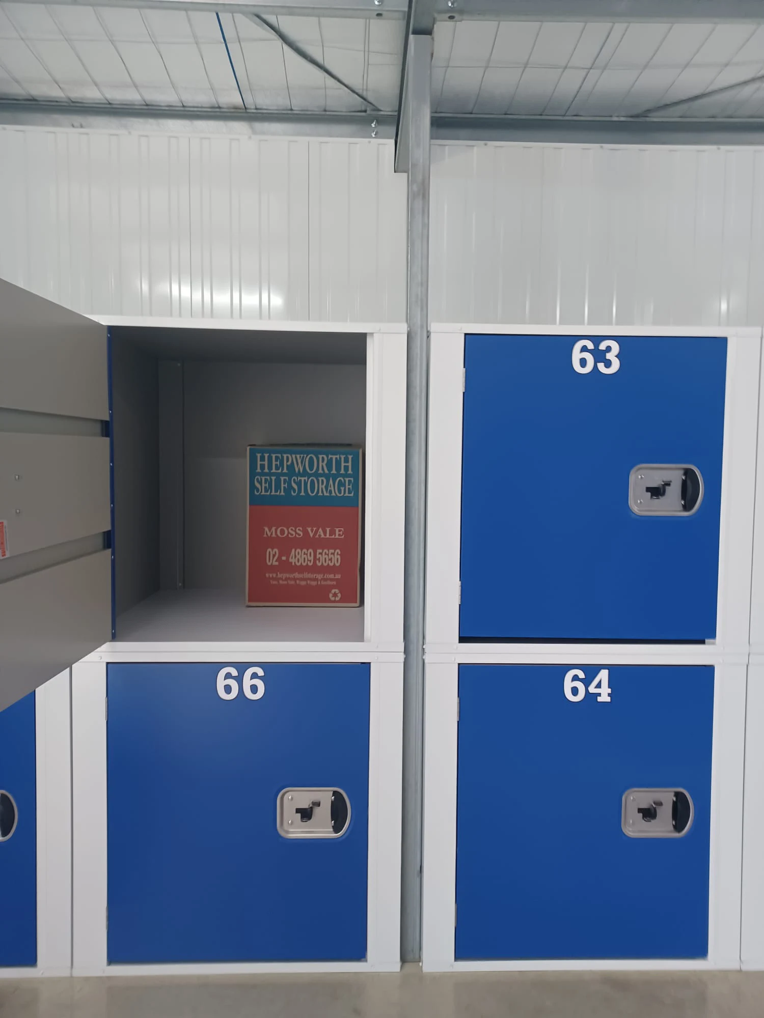 Storage Units vs. Storage lockers