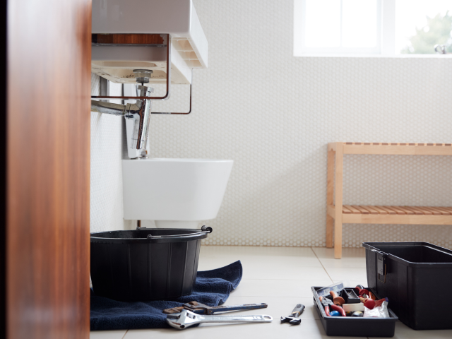 Leaking Bathroom sink