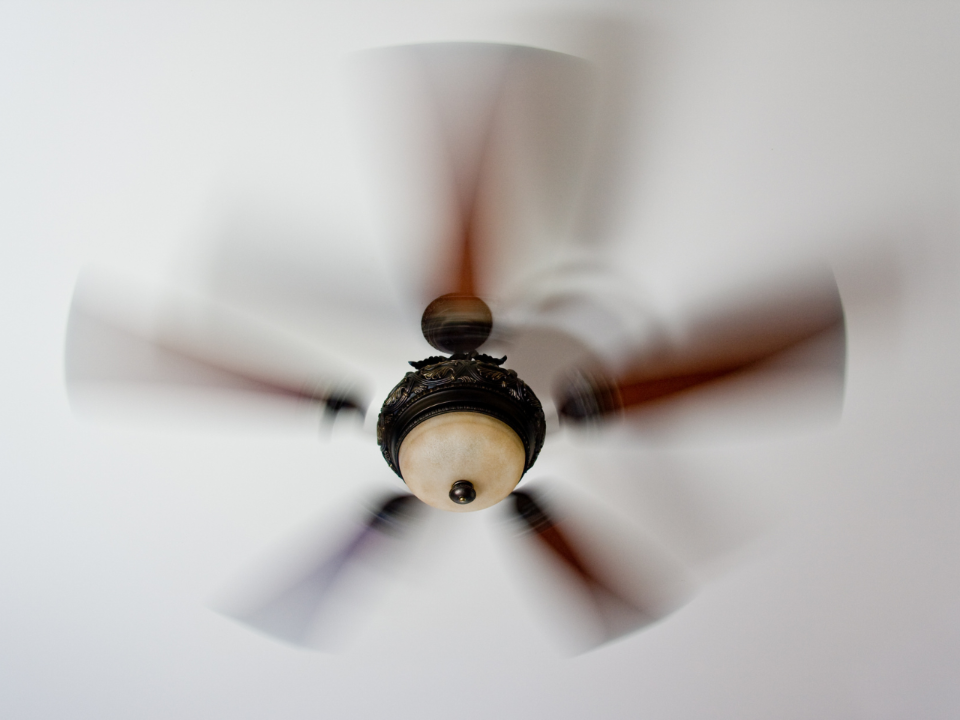 Wobbling Ceiling Fan